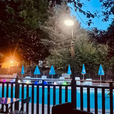 Avec Terrasse à - Api-1-52-902 * Camon (Languedoc-Roussillon)