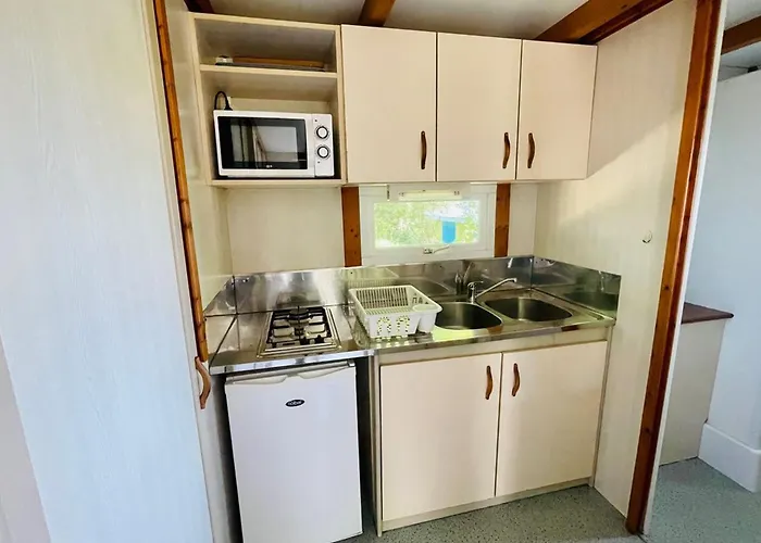 Avec Terrasse A - Api-1-52-902 مكان تخييم