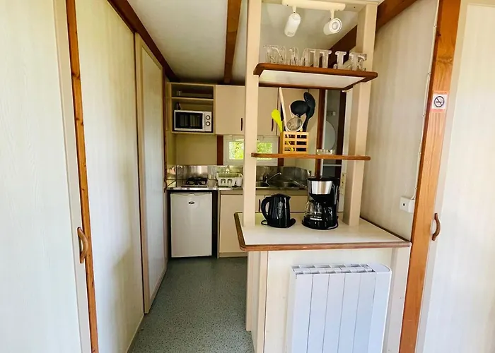 Avec Terrasse A - Api-1-52-902 *