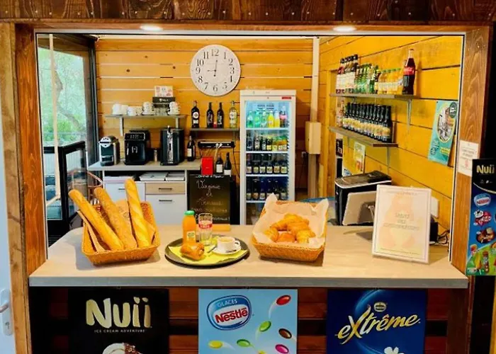 אתר קמפינג Avec Terrasse A - Api-1-52-902 Camon (Languedoc-Roussillon)